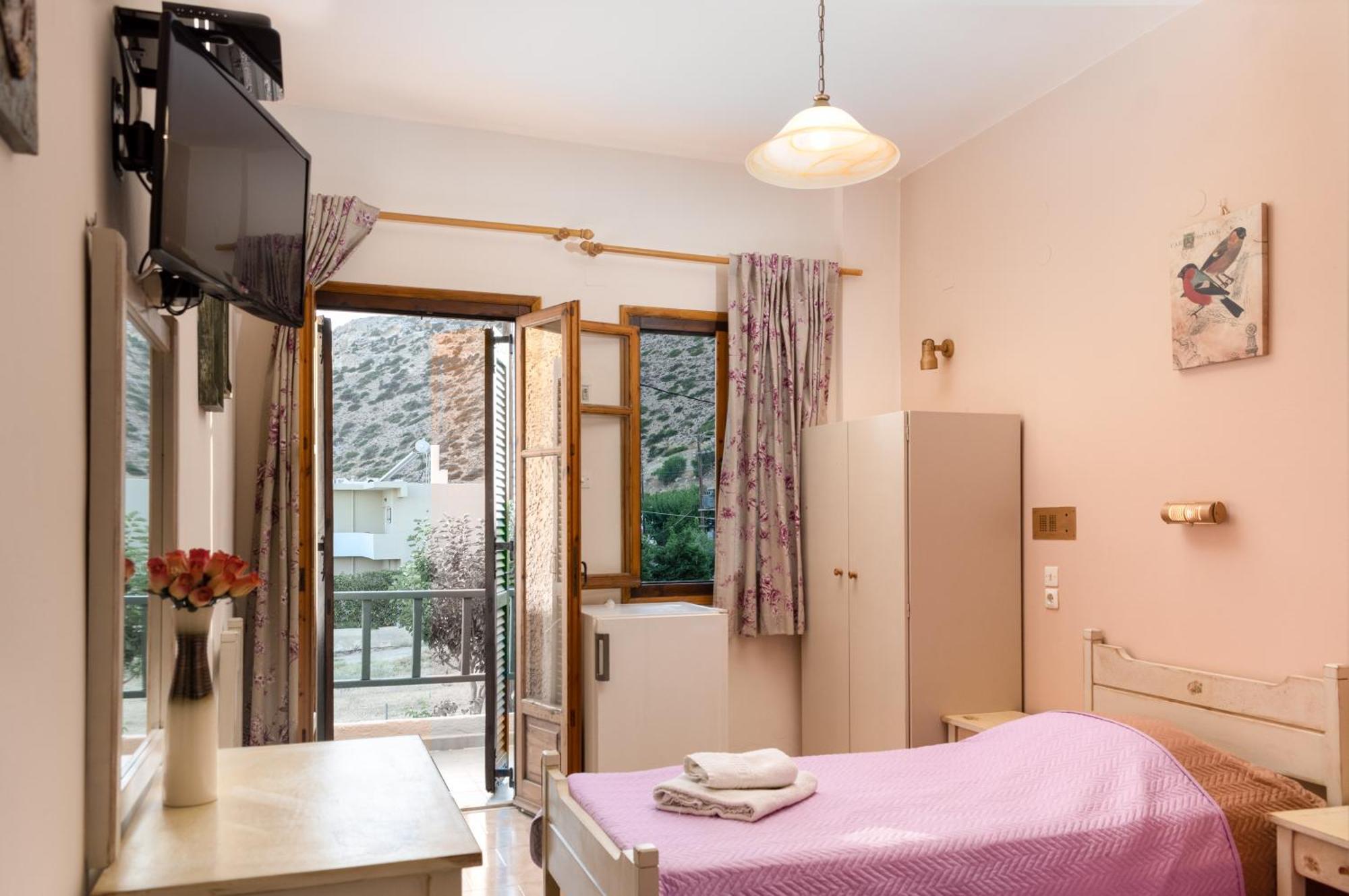 Filia Rooms Matala  Luaran gambar