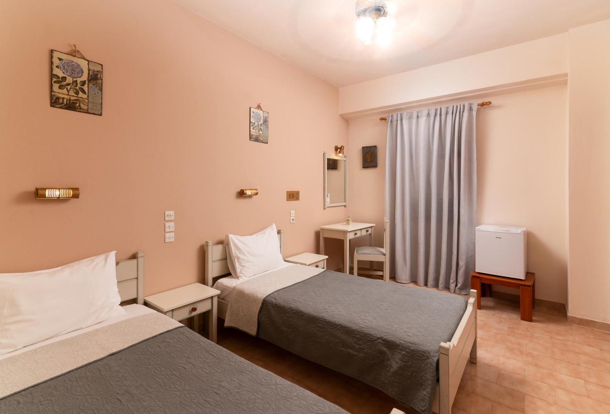 Filia Rooms Matala  Luaran gambar