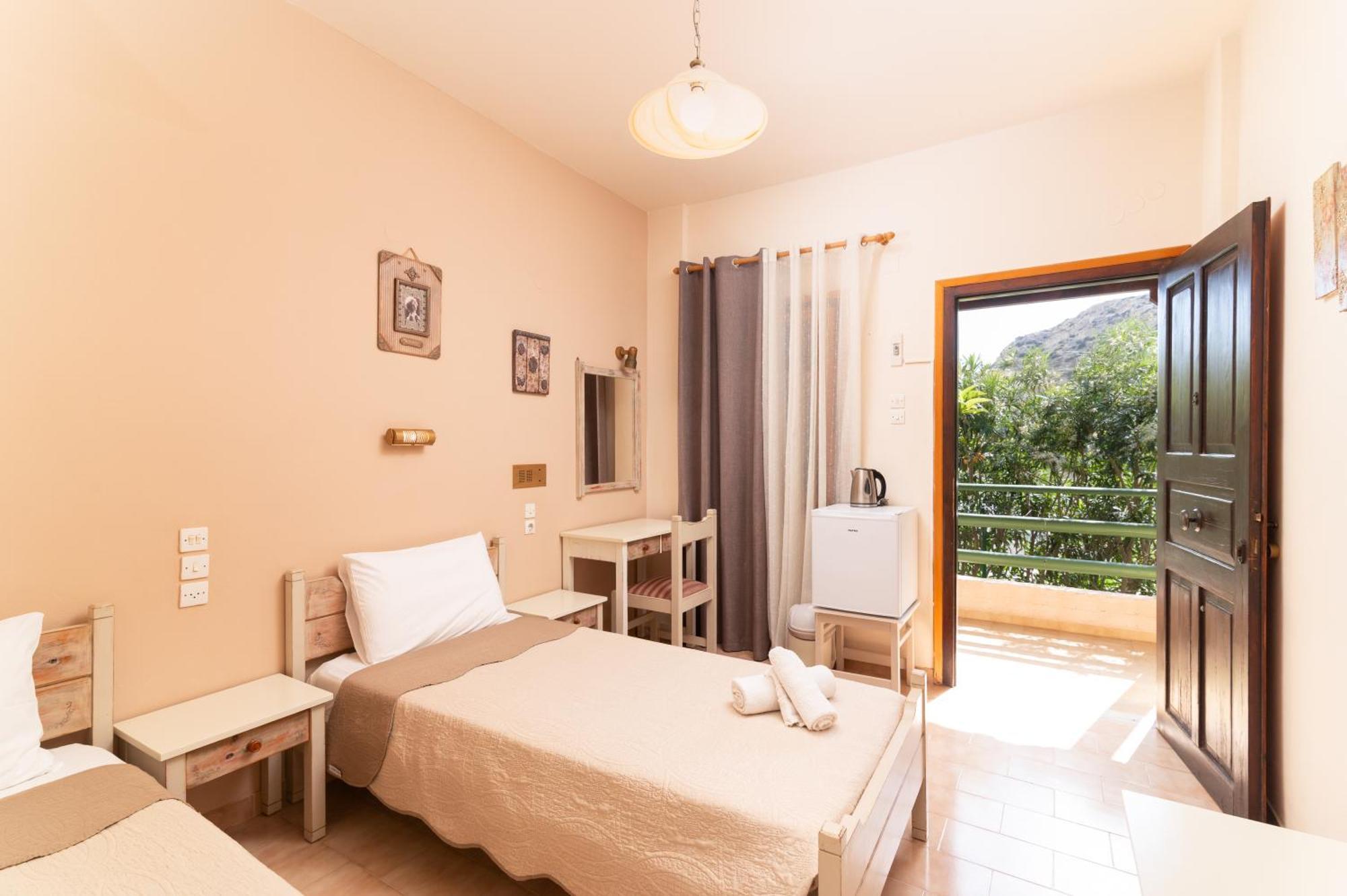 Filia Rooms Matala  Luaran gambar
